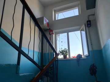 ✅Каждому нравится жить в чистом и красивом доме. Приятно заходить не только в ухоженную квартиру со свежим ремонтом, но и в аккуратный подъезд. Близится к своему завершению ремонт подъездов по адресу Победы 16.🙌🏻