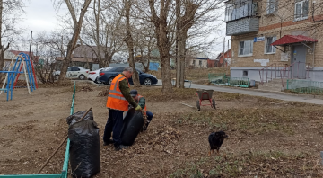 Мы уже начали проводить субботники на территориях нашего жилого фонда.