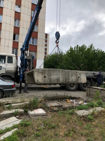 📌Монтаж системы водоотведения талых вод от двора и фундамента дома Автозаводцев 5.