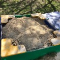 Готовимся к летнему сезону, завозим свежий песок в песочницы на нашем фонде.